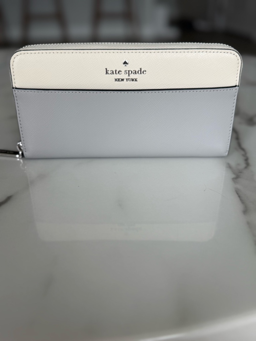 kate spade Two-Tone Zip Around Wallet - Cream & Light Gray